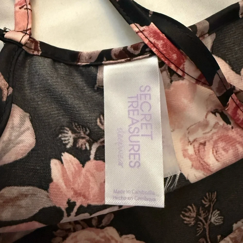 VS Secret Treasures Set , Elegant Black & Pink Rose Robe,Shorts& Camisole